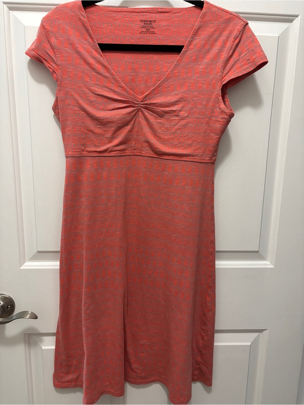 TomboyX Coral Twist-Front Cap Sleeve Rosemarie Exotic print  Dress EUC